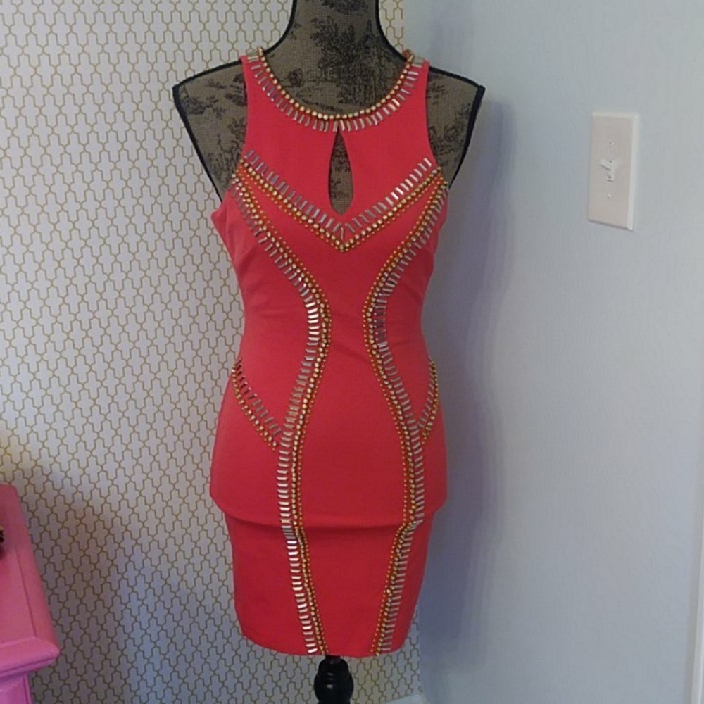 Bebe dress
